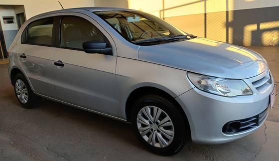 VOLKSWAGEN GOL 1.0 MI 8V FLEX 4P MANUAL G.V VOLKSWAGEN GOL 1.0 MI 8V FLEX 4P MANUAL G.V